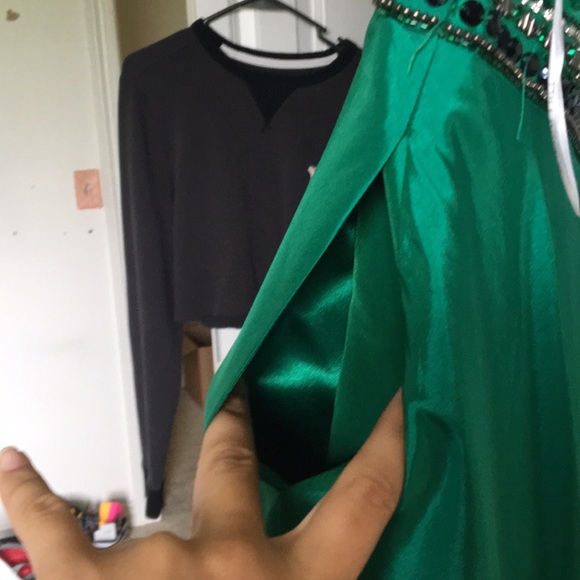 Sheri Hill Prom Dress Green - Picture 5 of 9